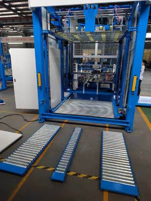 Auto Flip Flop Stacker Machine Integrating Slow Paper Table And System Components For Flute Laminator Turning And Stacking In Packaging Production